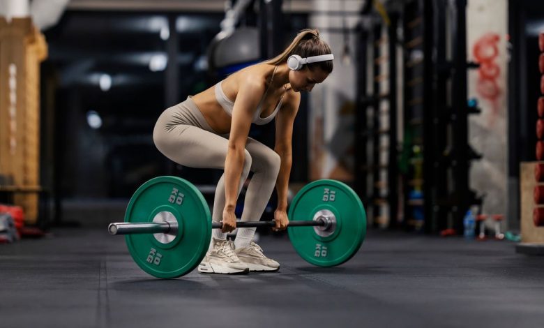 what’s-better-for-your-butt:-squats-or-deadlifts?